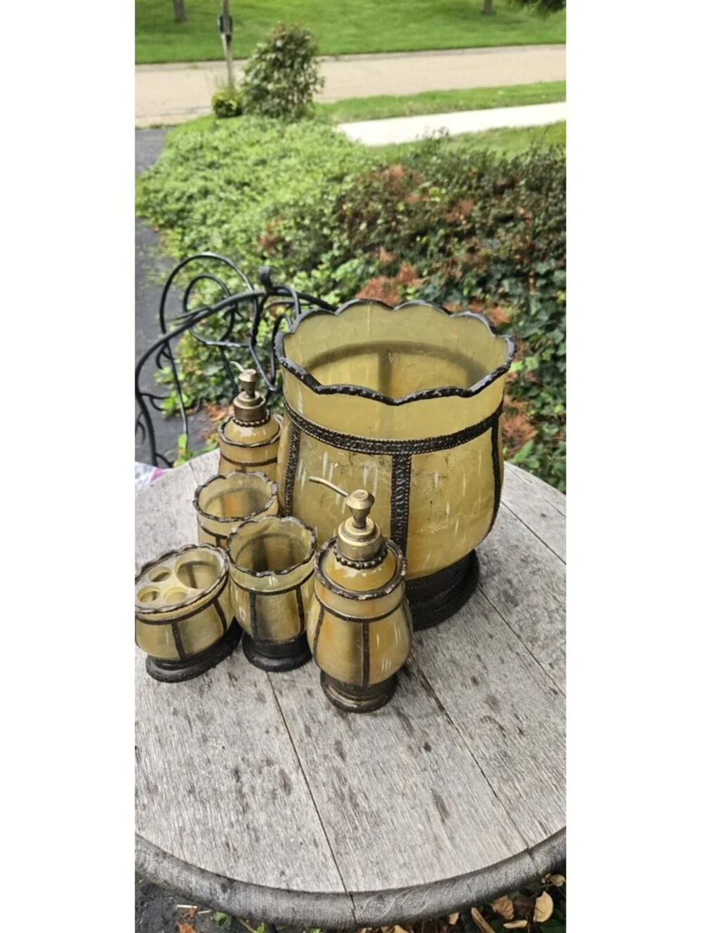 Greenish GOLD 6 Piece Bathroom Set Glass? Or Acrylic Metal Trim. Read